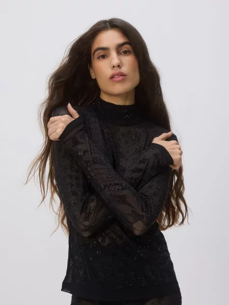 Reserved Гольф з декоративною аплікацією чорний