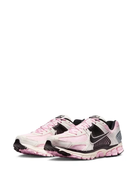 Sneakerși Nike Vomero roz
