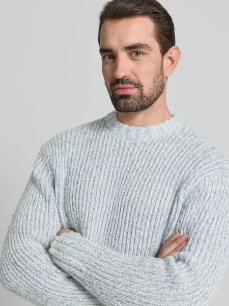 Sweter wełniany o kroju relaxed fit z obniżonymi ramionami model ‘CHICAGO’ Selected Homme