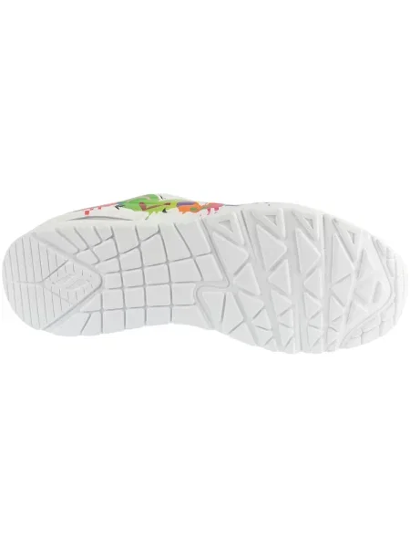 Tenisky Skechers so srdiečkami biela