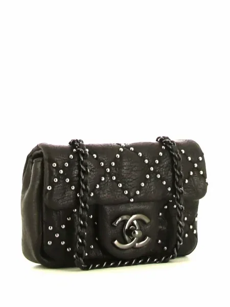Mini kabelka Chanel Pre-owned se cvočky černá