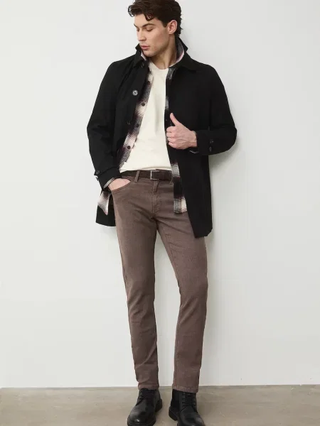 Medicine slim fit traperice za muškarce smeđa
