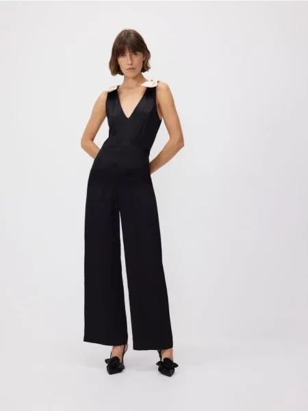 Reserved Комбінезон з контрастними бантами чорний