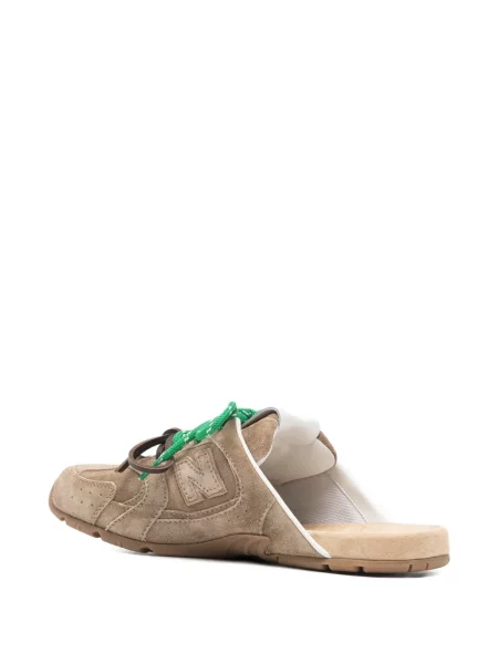 Papuci tip mules Miu Miu din piele de căprioară