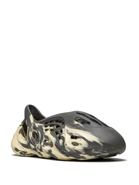Sportbačiai Adidas Yeezy pilka