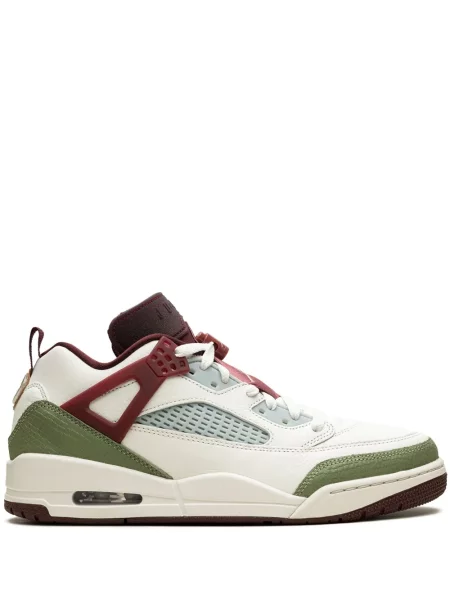 Sneakerși Jordan alb