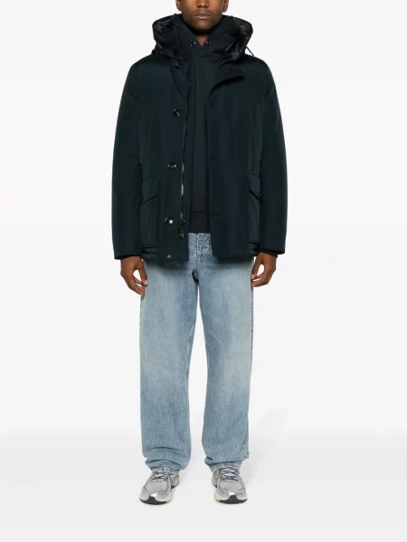 Pūkinė striukė Woolrich su gobtuvu mėlyna