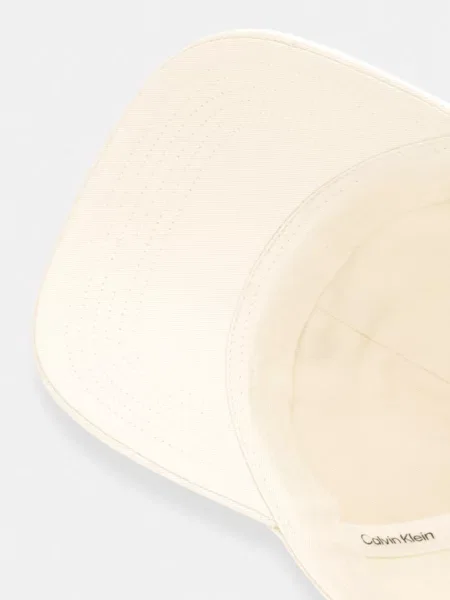 Calvin Klein Sapkák fekete / piszkosfehér bézs