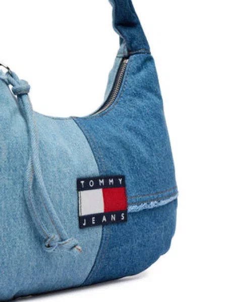 Tommy Jeans Kabelka Tjw Denim Patchwork Shoulder Bag modrá