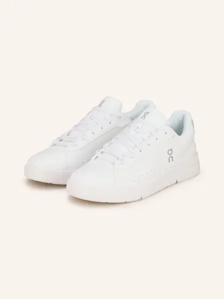 On Sneakersy The Roger Advantage bílá