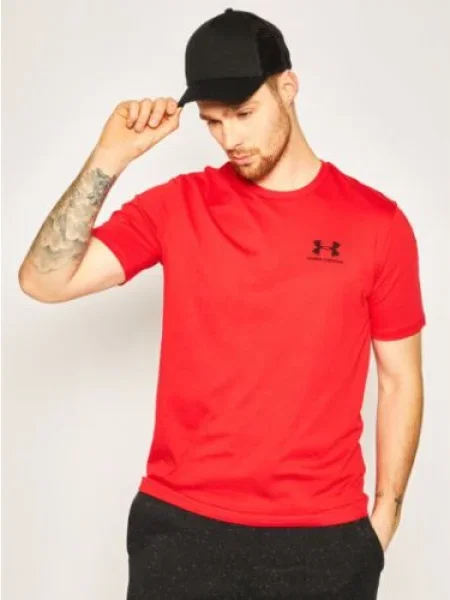 Under Armour Sportstyle Left Chest SS pánske tréningové tričko červená/čierna čierna