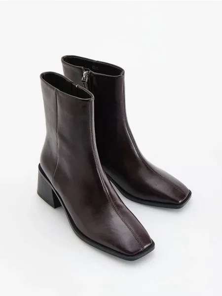 Reserved Botine din piele mahon