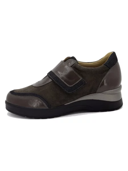 Pantofi Piesanto maro