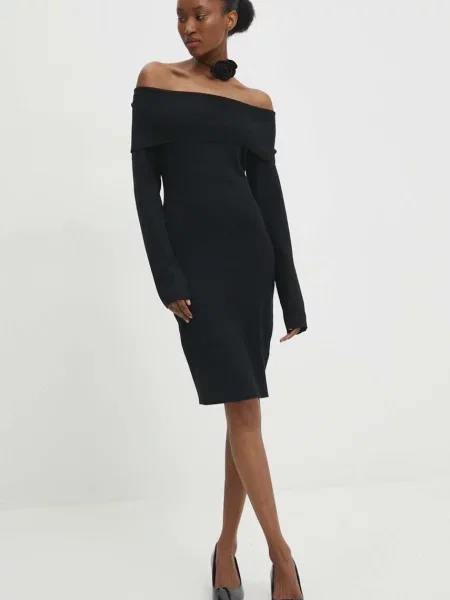 Рокля Answear Lab къса със стандартна кройка черно