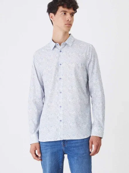 Риза Medicine мъжка с кройка по тялото с класическа яка бяло