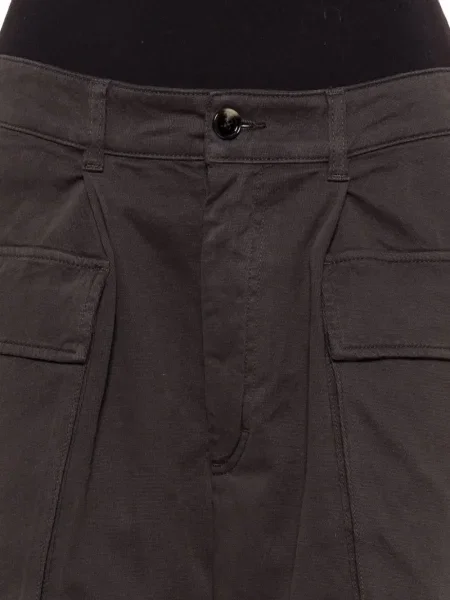 Pantaloni scurți cargo True Avenue maro