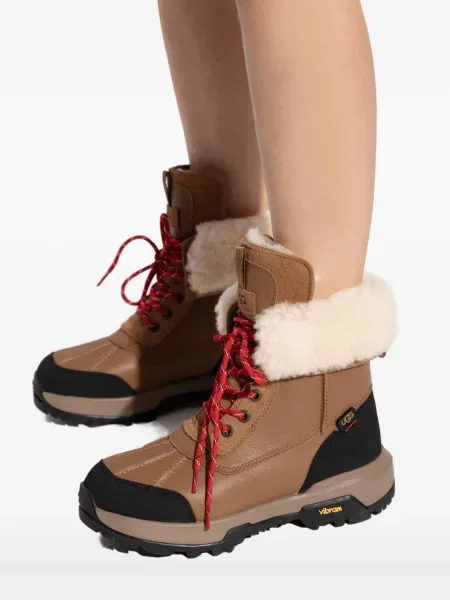 Botine Ugg maro
