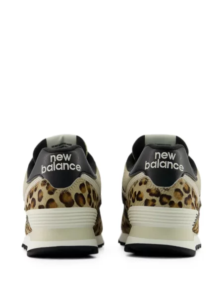 Pantaloni New Balance cu imagine din material terry cu model leopard gri