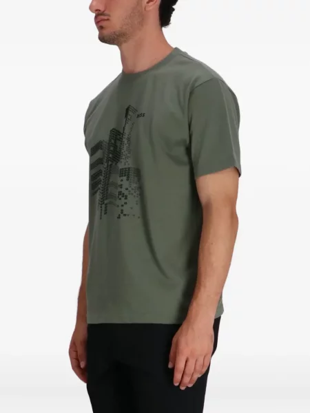 Grafic tricou Boss cu imagine verde
