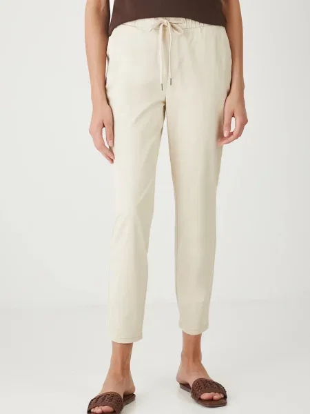 Панталон Medicine с кройка тип чино със стандартна талия черно