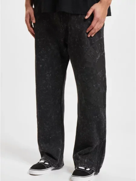 Spodnie dresowe Thug Life czarne