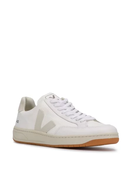 Sneakerși Veja plasă alb