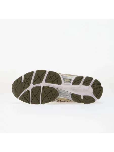 Superge Asics