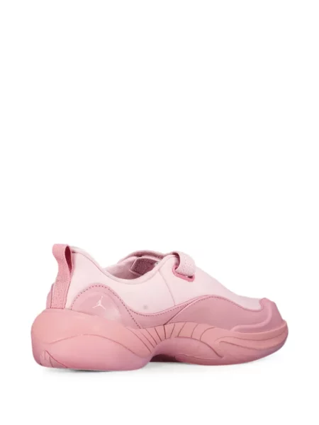 Sneakerși Jordan chunky cu bretele roz