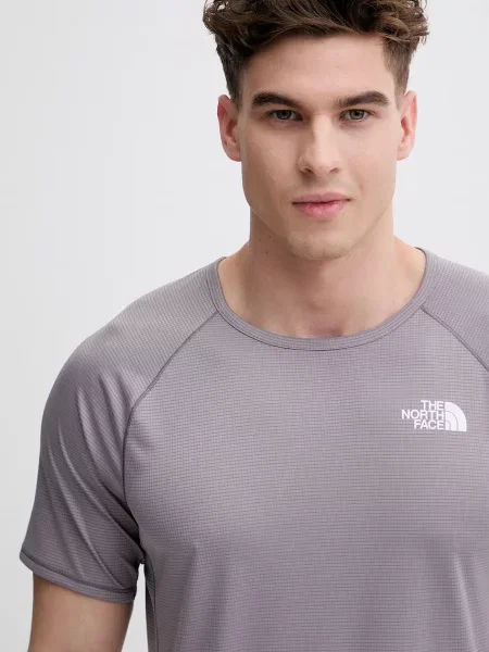Футболка The North Face