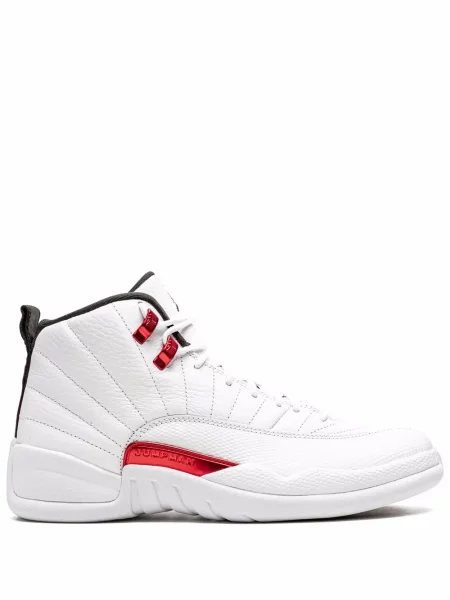 Sneakerși Jordan alb