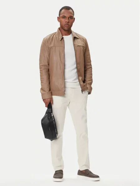 Calvin Klein Torbica za okrog pasu﻿ Raised Waistbag črna