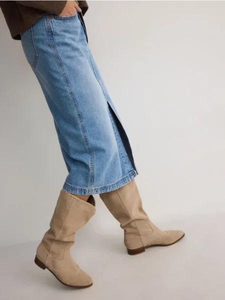 Замшевые ботинки Reserved бежевые