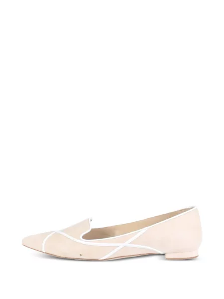 Lapos talpú körömcipő Manolo Blahnik