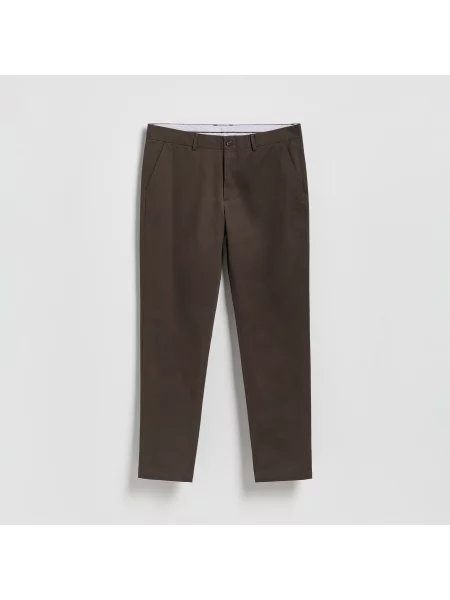 Reserved Kalhoty chino slim fit tmavě hnědá