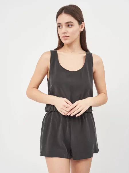 Weekday Комбинезон с шортами Женское чёрный
