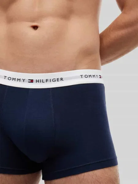 Obcisłe bokserki o kroju regular fit z mieszanki bawełny w zestawie 3 szt. Tommy Hilfiger granatowe