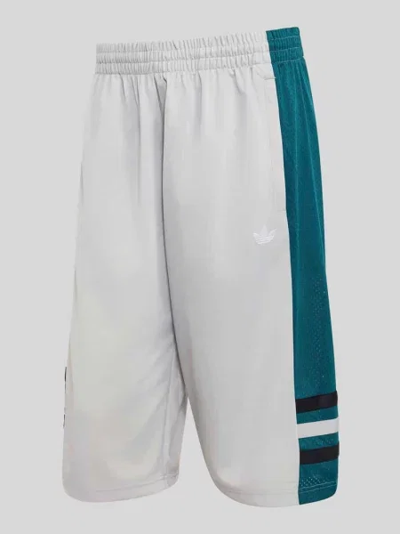 Szorty dresowe o kroju loose fit z wyhaftowanym logo Adidas Originals