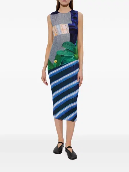 Плисирана костюм рокля Pleats Please Issey Miyake с принт синьо