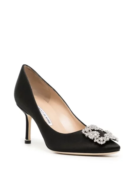Bateliai Manolo Blahnik su sagtimis juoda