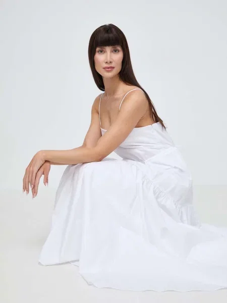 Сукня Ivy Oak maxi розкльошена білий