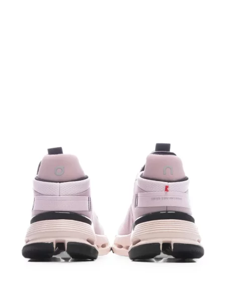 Sneakerși On roz