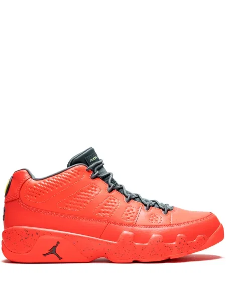 Sneakerși Jordan retro portocaliu