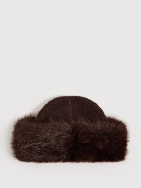 Mohito Beanie kepurė tamsiai ruda