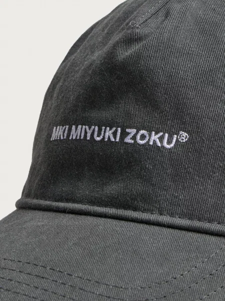 Czapka z daszkiem Mki