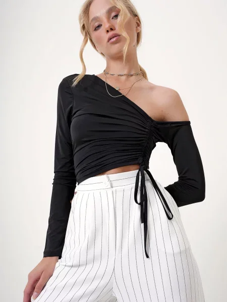Bluza Trend Alaçatı Stili črna