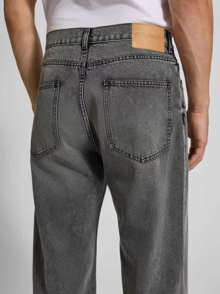 Jeansy o kroju baggy fit z 5 Review