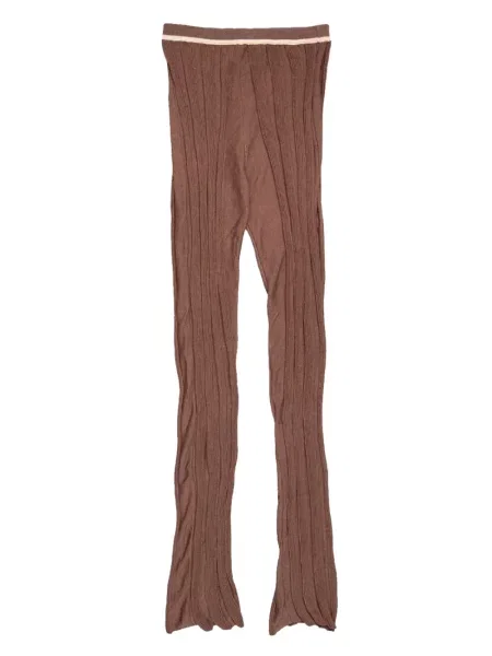 Pantaloni Isa Boulder plisate maro