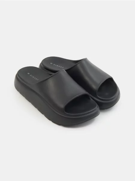 Шлепанцы Sinsay черные