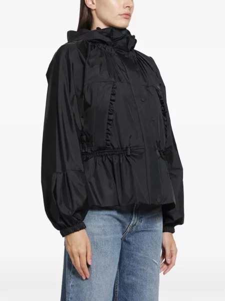 Parka Moncler s kapucí s volány černá