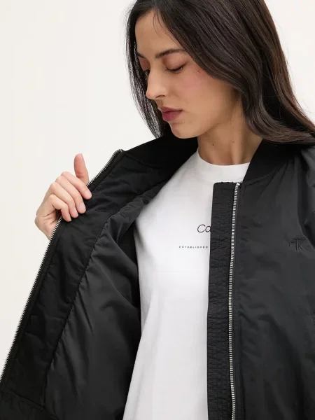 Calvin Klein Jeans яке бомбър дамско черно